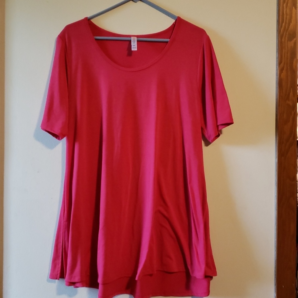 Hot pink perfect t